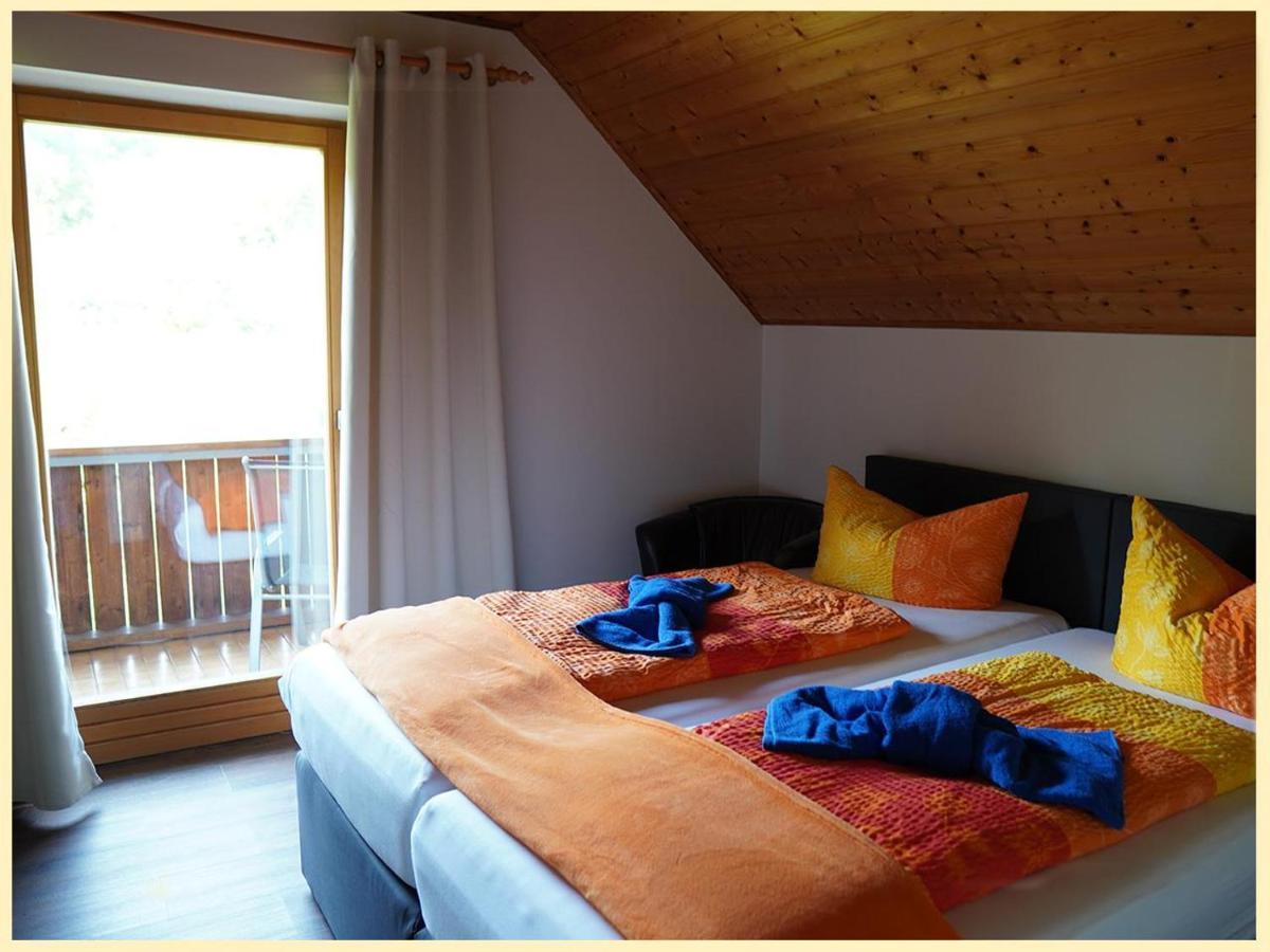 Gastehaus Claudia Bed & Breakfast Bad Abbach Bagian luar foto